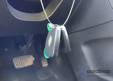 2018 Chevrolet Equinox Lt z USA, uszkodzony, nr VIN 2GNAXJEV0J6198704